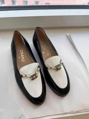 CHANEL Black and White Patent Leather Chain Logo Loafers